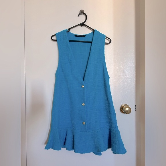 Ruffled Textured Dress - Picture 2 of 4